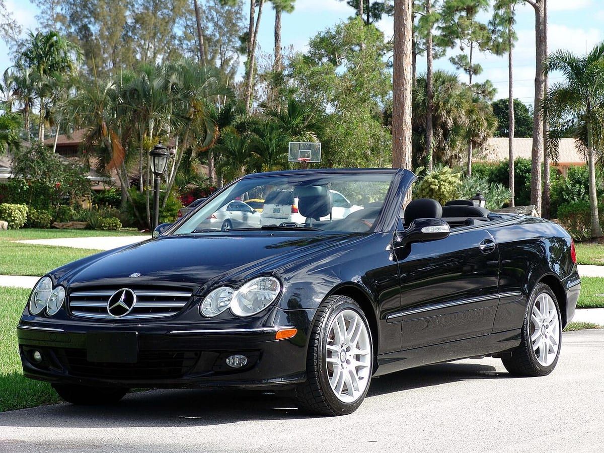 Mercedes-Benz CLK (W209) (2002-2010) – schematy bezpieczników i przekaźników