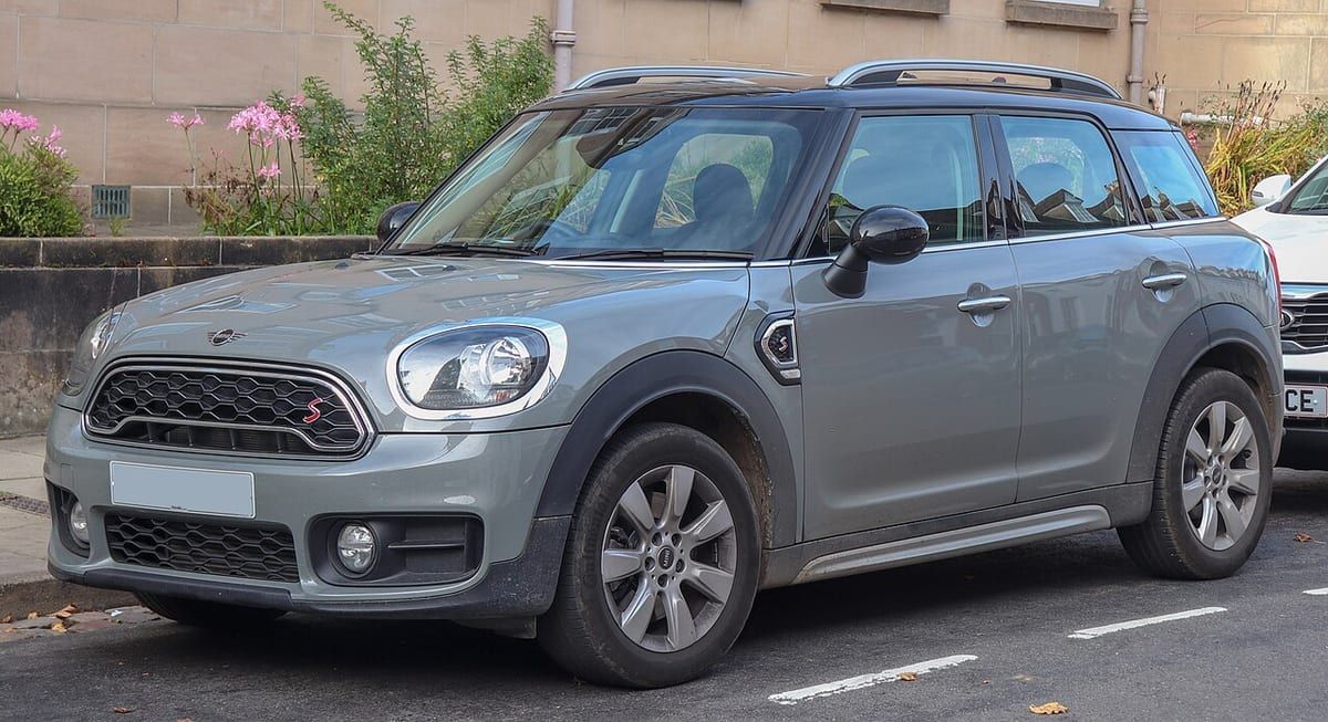 MINI Countryman i Paceman (R60, R61) (2010-2016) – schematy bezpieczników i przekaźników