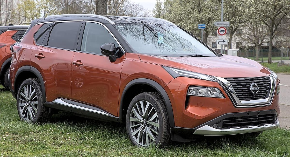 Nissan X-Trail T31 (2008-2013) – schematy bezpieczników i przekaźników