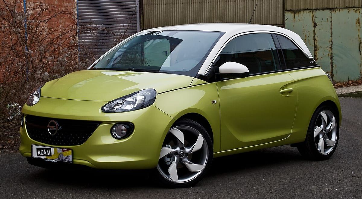 Opel Adam (2013-2014) – schematy bezpieczników i przekaźników