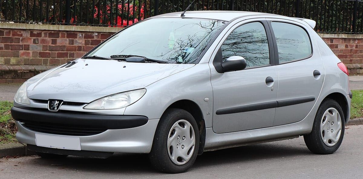 Peugeot 206 (2007-2008) – schematy bezpieczników i przekaźników