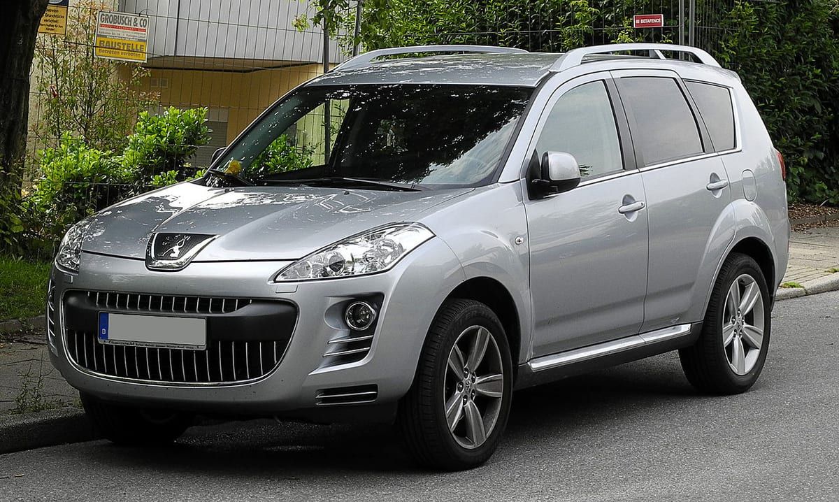 Peugeot 4007 (2007) – schematy bezpieczników i przekaźników