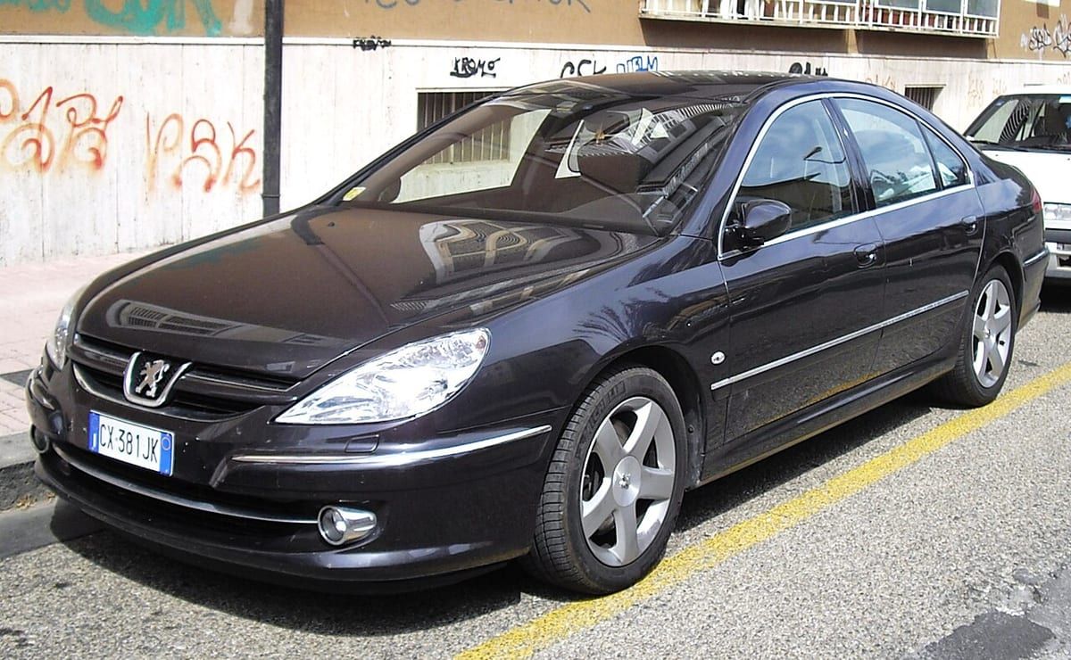 Peugeot 607 (2005) – schematy bezpieczników i przekaźników