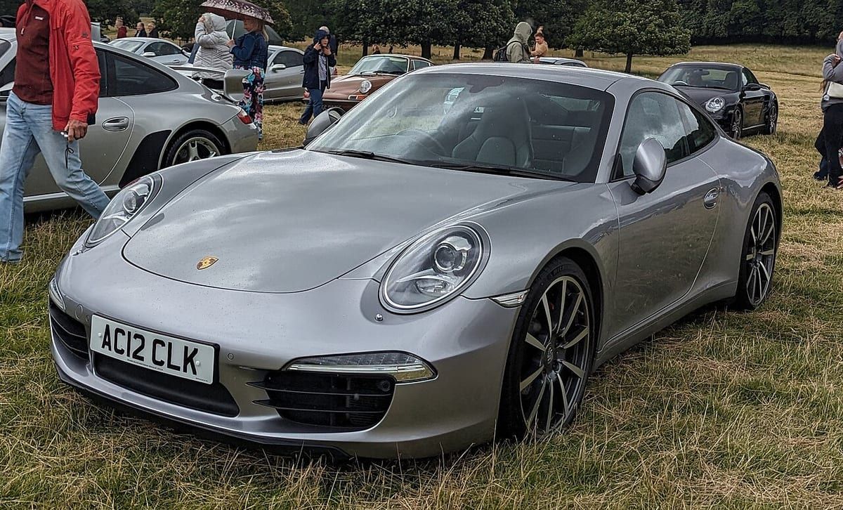 Porsche 911 (991) (2012-2016) – schematy bezpieczników i przekaźników