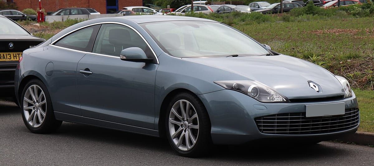 Renault Laguna I (1994-2001) – schematy bezpieczników i przekaźników