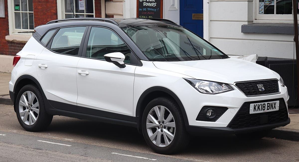 Seat Arona (2017) – schematy bezpieczników i przekaźników