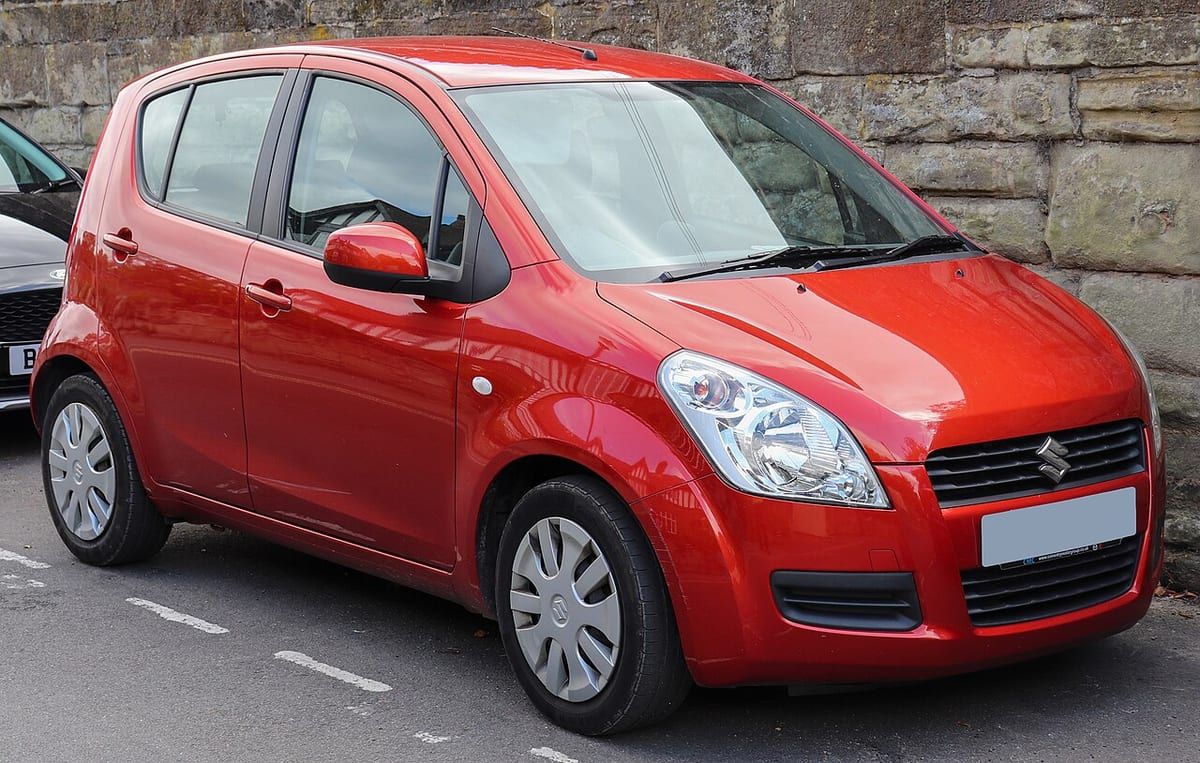 Suzuki Ritz (2009-2016) – schematy bezpieczników i przekaźników