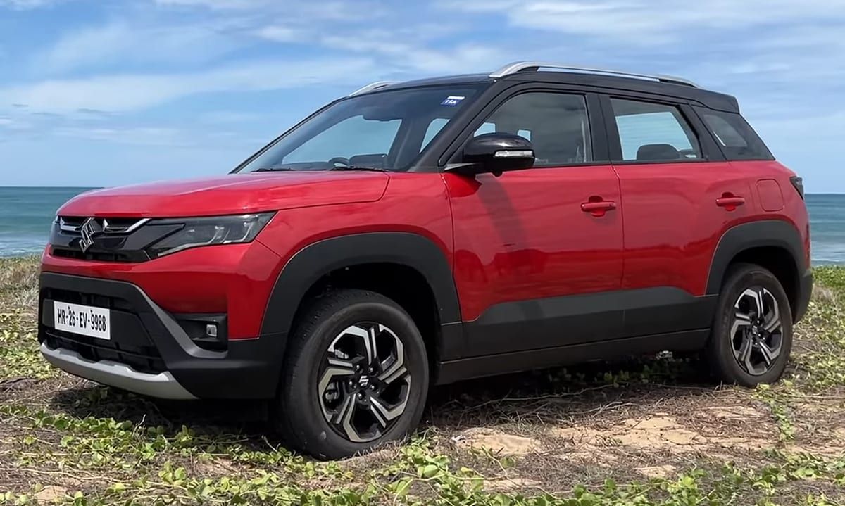 Suzuki Vitara Brezza (2016-2022) – schematy bezpieczników i przekaźników