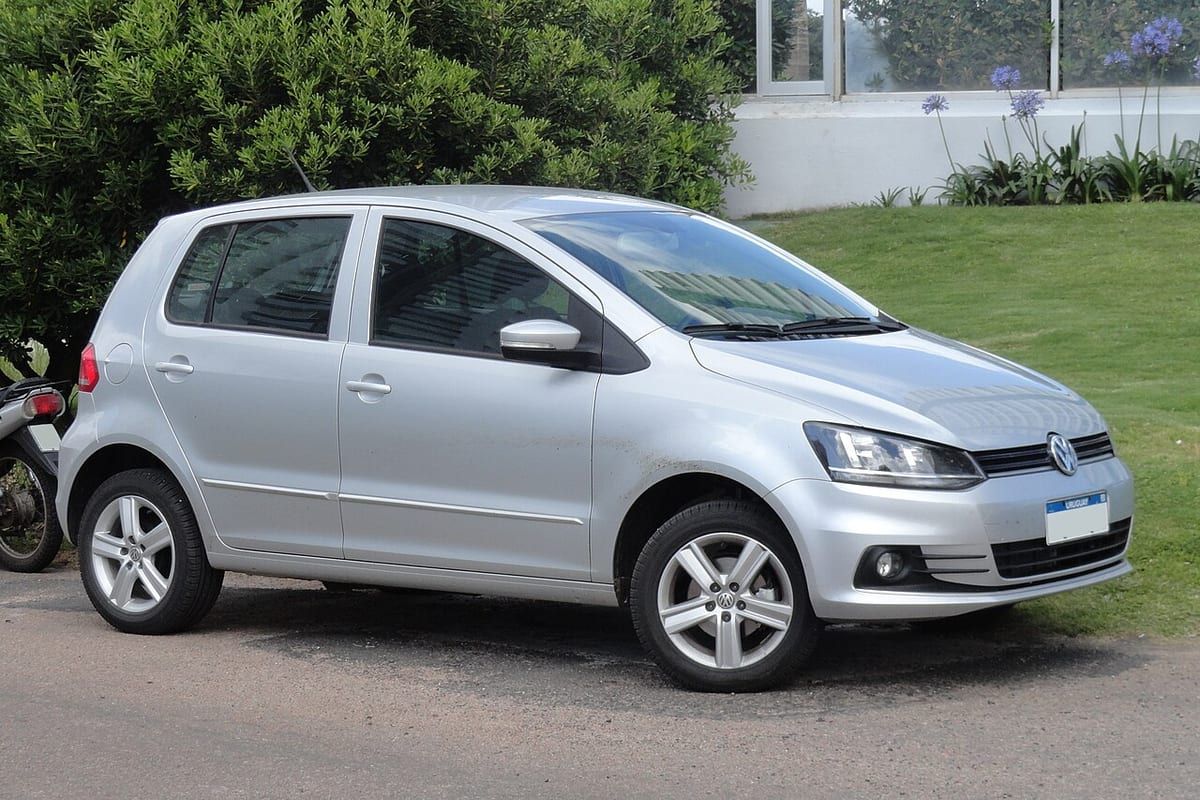 Volkswagen Fox (2004-2009) – schematy bezpieczników i przekaźników