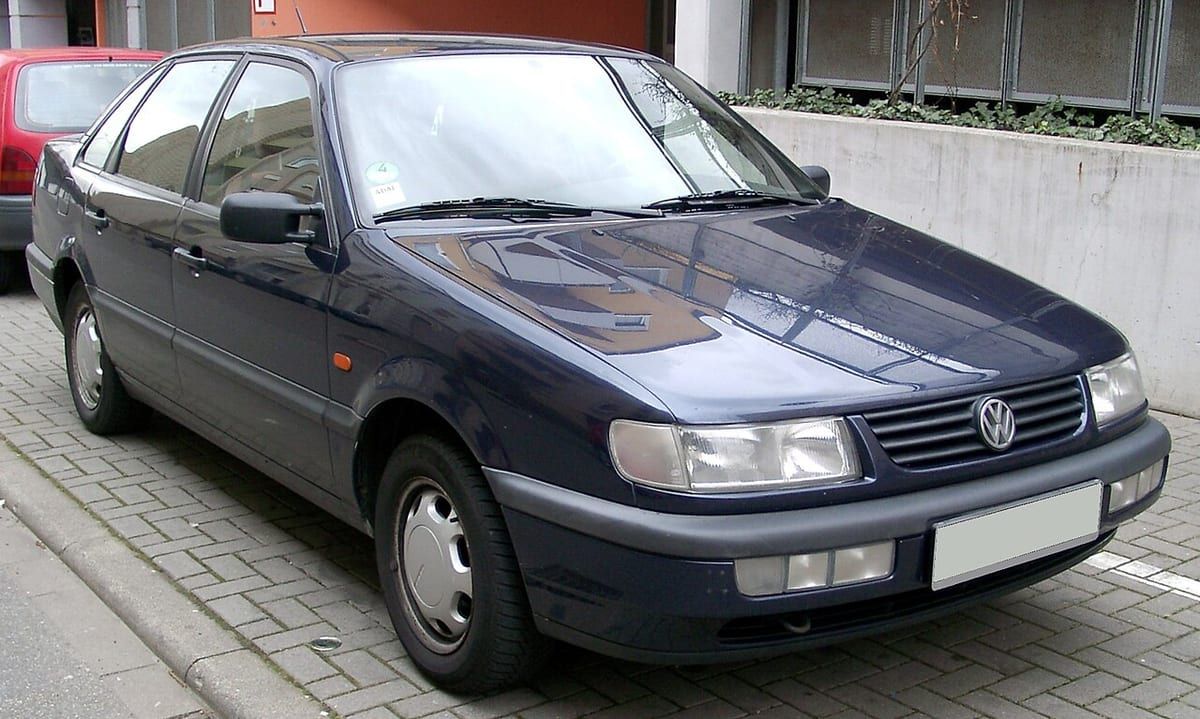 Volkswagen Passat B4 (1993-1996) – schematy bezpieczników i przekaźników