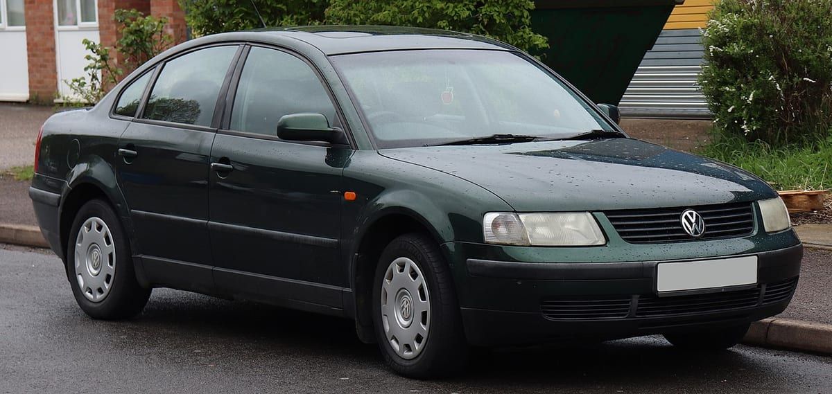 Volkswagen Passat B5 (1997-2005) – schematy bezpieczników i przekaźników
