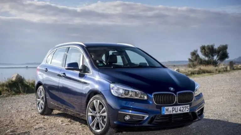 BMW 2 Tourer (F45-F46) (2015-2021) - schematy bezpieczników i przekaźników