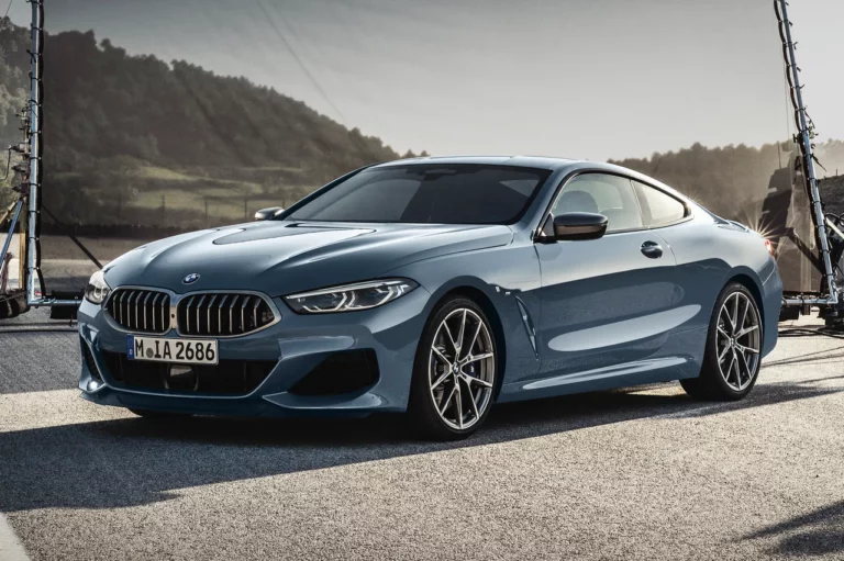 BMW 8 (G14, G15, G16) (2019-2023) - schematy bezpieczników i przekaźników