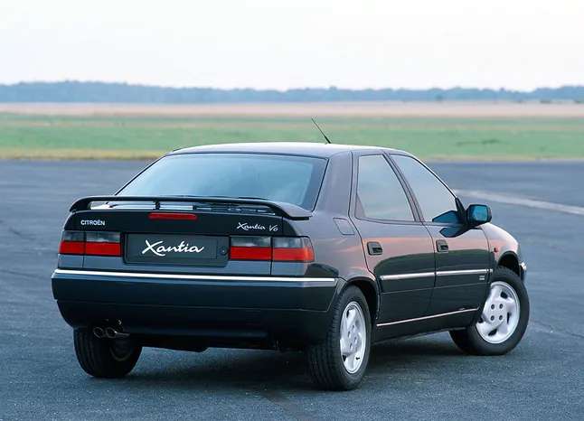 Citroën Xantia (1992-1997) - schematy bezpieczników i przekaźników