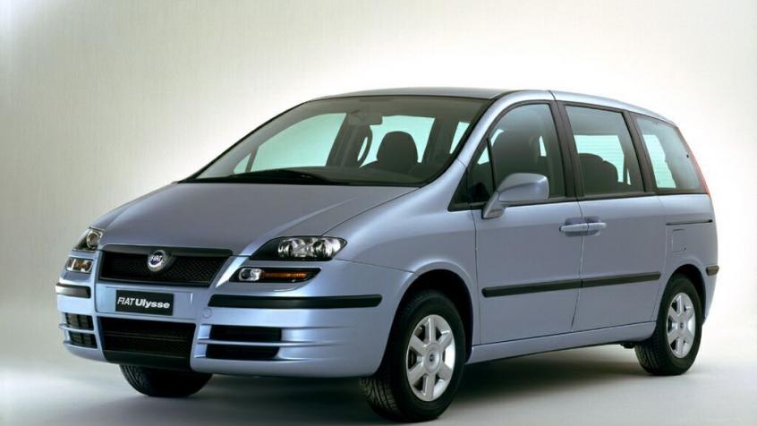 Fiat Ulysse II (2003-2011) - schematy bezpieczników i przekaźników