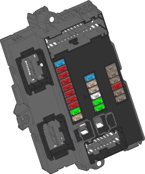 Iveco Daily IV (2014-2023) - schematy bezpieczników i przekaźników