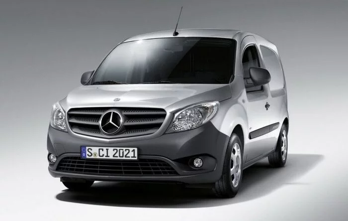 Mercedes-Benz Citan W415 (2012-2021) - schematy bezpieczników i przekaźników