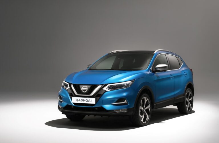 Nissan Qashqai J11 (2013-2021) - schematy bezpieczników i przekaźników