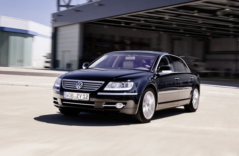 Volkswagen Phaeton (2002-2006) - schematy bezpieczników i przekaźników