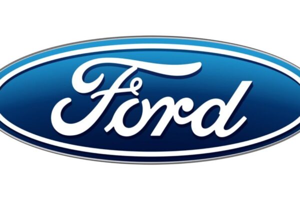 Ford E-Series (2009-2015) - schematy bezpieczników i przekaźników