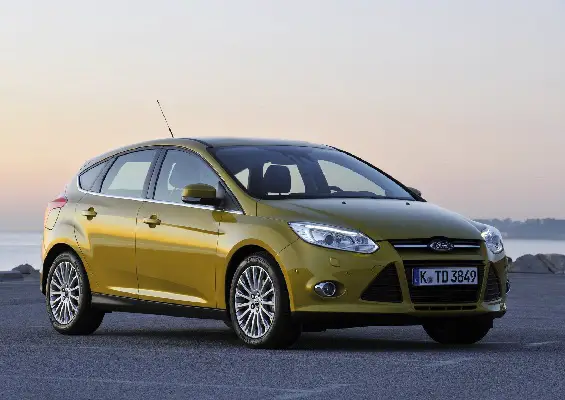 Ford Focus III (2011) - schematy bezpieczników i przekaźników