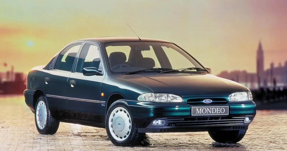 Ford Mondeo I (1992-1996) - schematy bezpieczników i przekaźników