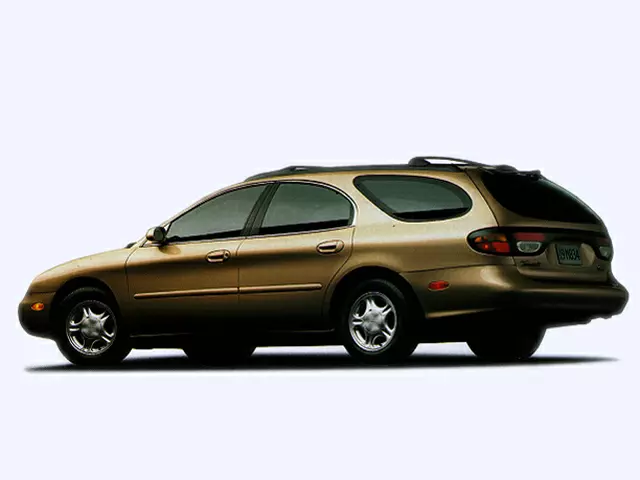 Ford Taurus (1995-1999) - schematy bezpieczników i przekaźników