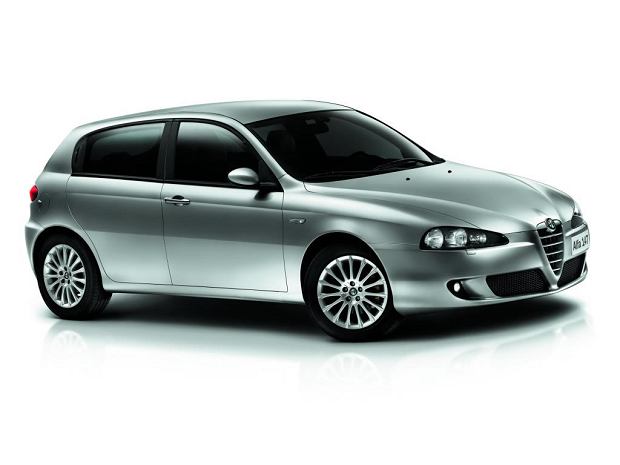 Alfa Romeo 147 (2000-2004) - schematy bezpieczników i przekaźników