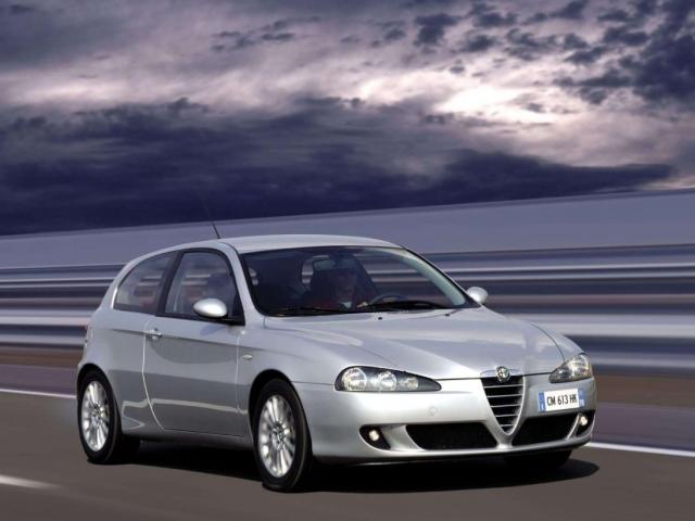 Alfa Romeo 147 (2005-2010) - schematy bezpieczników i przekaźników