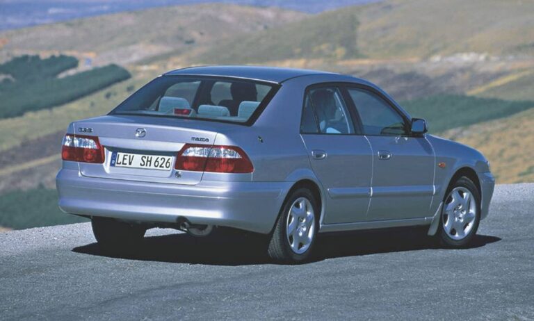 Mazda 626 (1997-2002) - schematy bezpieczników i przekaźników