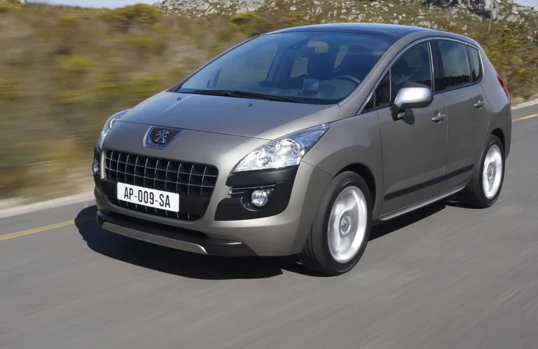 Peugeot 3008 (2009-2010) - schematy bezpieczników i przekaźników