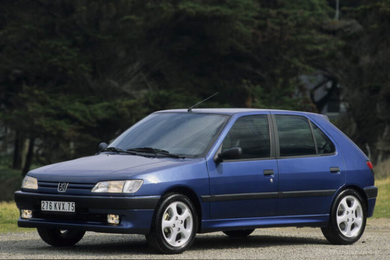 Peugeot 306 (1994-1997) - schematy bezpieczników i przekaźników