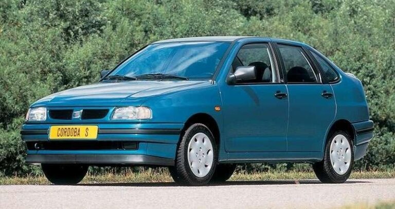 Seat Cordoba I (1993-2002) - schematy bezpieczników i przekaźników