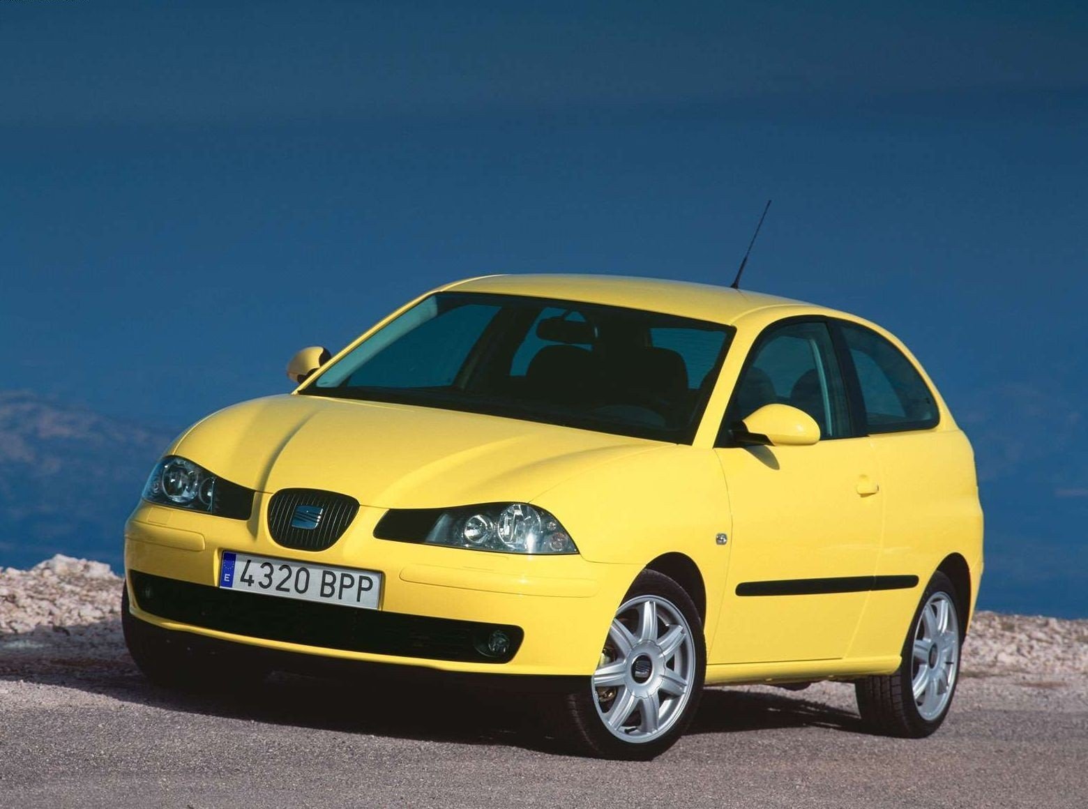 Seat Ibiza III (2002-2008) - schematy bezpieczników i przekaźników