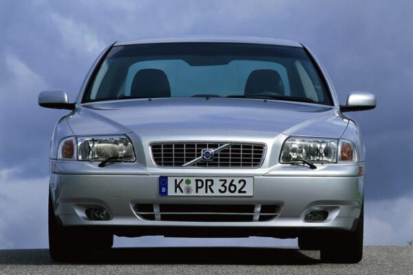 Volvo S80 (2003) - schematy bezpieczników i przekaźników