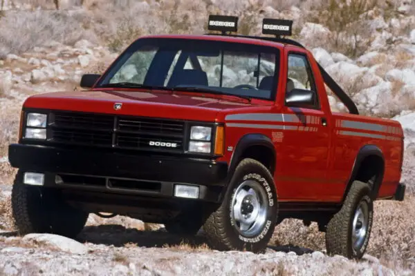 Dodge Dakota I (1987-1990) - schematy bezpieczników i przekaźników