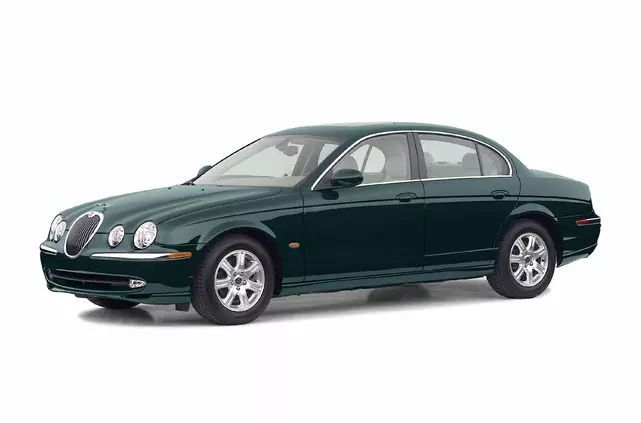 Jaguar S-Type (1999-2008) - schematy bezpieczników i przekaźników