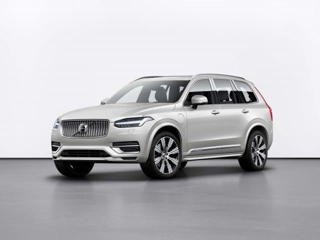 Volvo XC90 (2022) - schematy bezpieczników i przekaźników