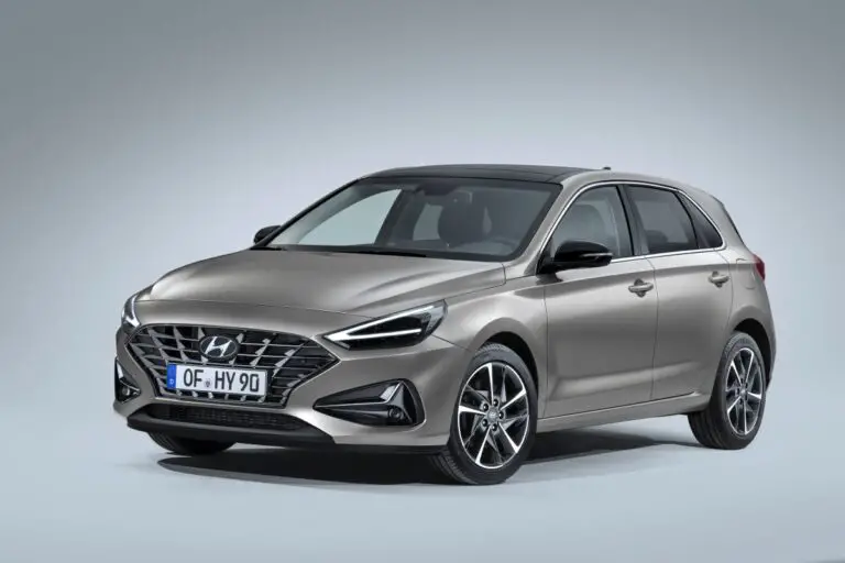 Hyundai i30 PD (2021-2022) - schematy bezpieczników i przekaźników