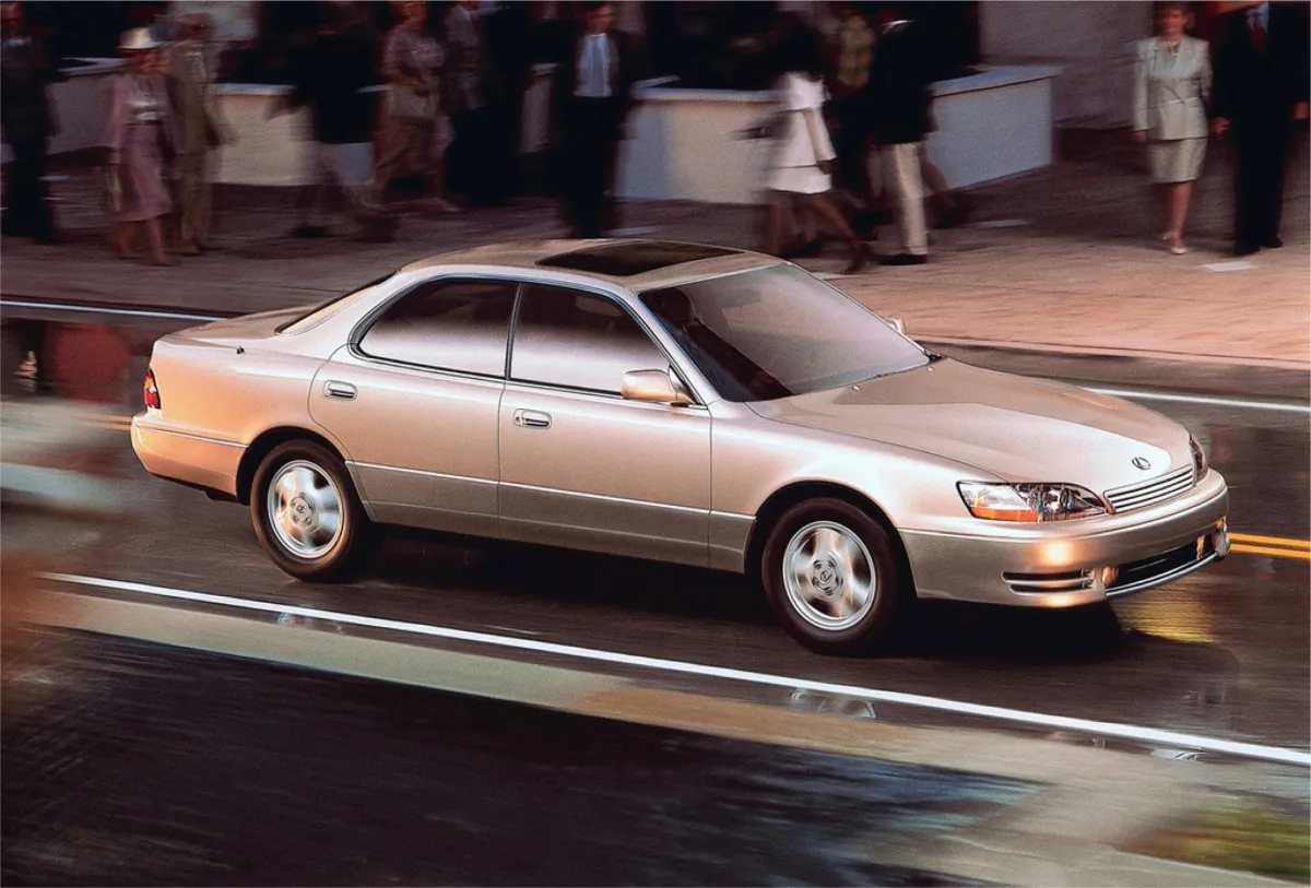 Lexus ES 300 (XV10) (1991-1996) - schematy bezpieczników i przekaźników
