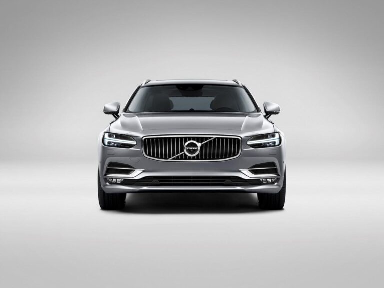 Volvo V90 (2019) - schematy bezpieczników i przekaźników